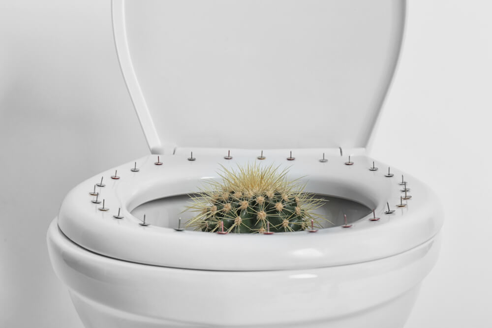 Should You Pop a Hemorrhoid Yourself