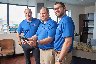 3 drs looking up 1 Andrew J. Shapiro, MD, FACS and Kyle S. Eldredge, DO