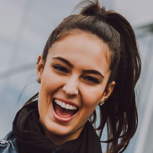 avada-movers-janedoe-final A Woman Laughing