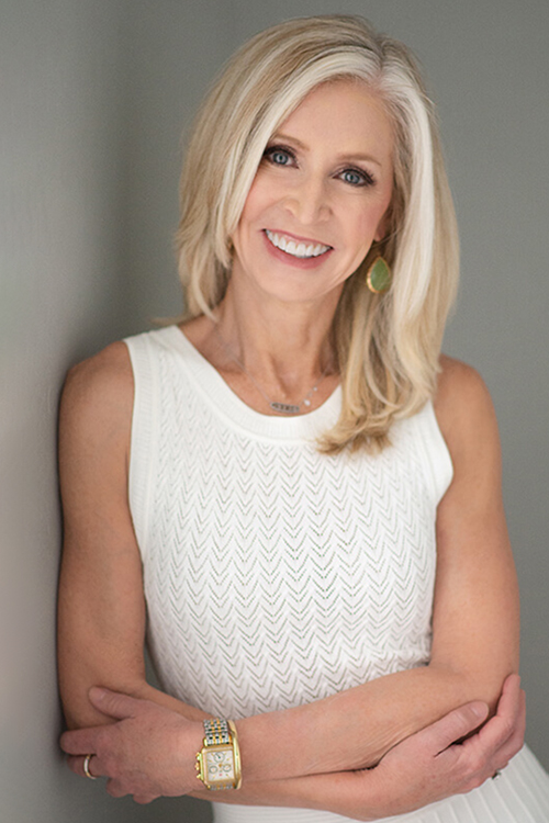 traci-headshot-better-1