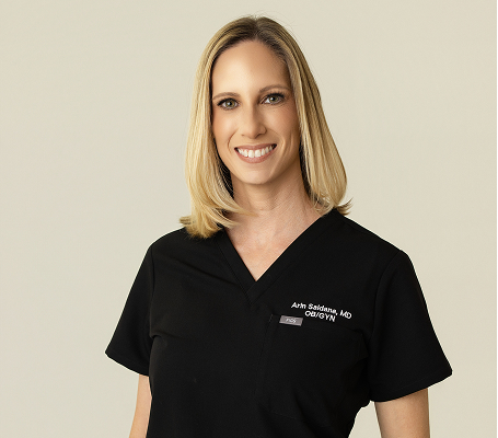 Dr Saldana Solo Scrub 1